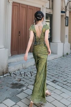 Lasaky - Exquisite V-Neck Satin Gown with Floral Embroidered Detail and Waist-Tightening Feature Backless Gown, 21st Dresses, Bubble Sleeve, Green Floral Dress, Sleeves Clothing, Satin Gown, Skirt Skirt, Modest Fashion Outfits, Professional Fashion