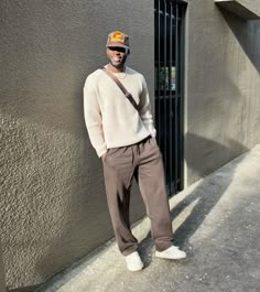 Brown Sweatpants, Chique Outfit, Black Men Street Fashion, Men Street Fashion