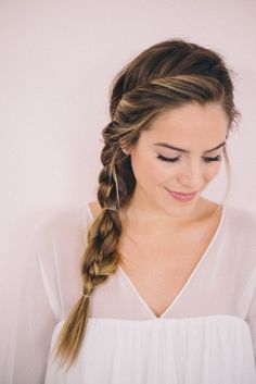 Twisted Side Braid Tutorial - final look Side Braid Tutorial, Easy Side Braid, Hair Magic, Side Braid Hairstyles, Geek Wedding, Blond Balayage, Penteado Cabelo Curto, Braided Hairstyles For Wedding