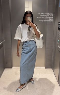 Long Denim Skirt Outfits, Skirt Outfits For Women, Denim Skirt Outfit Summer, Long Denim Skirt Outfit, Fashion Dresses For Women, Spring Skirt Outfits, Skirt Outfit Summer, Button Front Denim Skirt