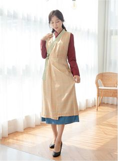 Modern Hanbok Hanbok Korean Outfit Korean Traditional Clothes Check Dresses For Women, Korean Hanbok Modern, Hanbok Women, Korean Traditional Dress Hanbok, Modern Hanbok Dress, Casual Party Dress, Korean Traditional Clothing, Korean Traditional Dress, Modern Hanbok