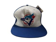 the toronto blue jackets baseball hat is white and blue