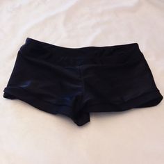 Nwot California Kisses Black Bootie Shorts In Child's Size Xl Never Worn Black Elastic Shorts, Black Elastic Shorts With Short Legs, Black Elastic Workout Shorts, Elastic Black Workout Shorts, Basic Black Stretch Bottoms, Basic Stretch Black Bottoms, Casual Black Elastic Shorts, Black Elastic Shorts For Summer, Black Fitted Swim Trunks With Short Legs