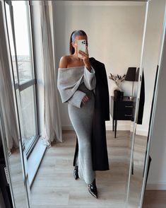 Grey Dress Outfit, Knitted Dress Outfit, Off The Shoulder Knit, Zara Maxi Dress, Chique Outfit, Sweater Dress Outfit, Chique Outfits, Grey Outfit, Maxi Knit Dress