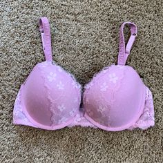 Nwot Pinkish/Purple Dream Angels Lace Push Up Bra. 34d. Tried On But Was Not My Style. Beautiful Pattern And Color. Spring Purple Bra With Padded Cups, Purple Padded Bra For Spring, Fitted Purple Bra With Lace Trim, Feminine Purple Bra, Victoria's Secret Purple Bra For Spring, Victoria's Secret Lavender Underwire Bra, Victoria's Secret Feminine Purple Bra, Feminine Fitted Lavender Bra, Purple Fitted Bra For Spring