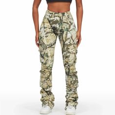 Long Stacked Jeans Camo Print Denim 98% Cotton 2% Spandex High Rise Brand New/ Never Worn Camo Pockets Some Distress On Jeans Rockstar Original Jeans, Stack Jeans, Stacked Jeans, High Wasted Jeans, Camo Jeans, Streetwear Jeans, Jean Large, Print Denim, Jeans For Women