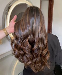 #hair #haircolor #hairgoals Brown Hair Golden Balayage, Hair With Caramel Highlights, Expresso Martini Hair Color, Balayage On Pale Skin, Brown Caramel Balayage Hair, Hair Inspo Highlights Brunettes, Brown Sugar Highlights, Rich Dimensional Brunette, Dark Brown Hair With Golden Highlights