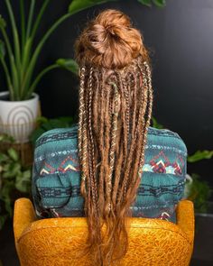 Peak A Boo Dreadlocks, Half Head Of Dreadlocks, Dreadlocks And Braids, Boho Partial Dreads, Half Head Of Dreads, Red Hair Dreadlocks, Dreadlocks Half Head, Partial Locs Half Dreads, Dreads Styles For Women White