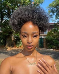 Crystal Zinzile, God Is An Artist, Melanin Skin, Cool Makeup Looks, Long Natural Hair