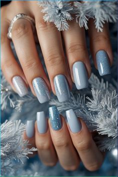 Looking for fun and festive Christmas nail designs that you can recreate this year? If so, we've got you covered. French Tip Nail Designs, Beige Nails, Winter Nail Designs, New Year's Nails, Dipped Nails, Gel Nail Designs, Xmas Nails, Fancy Nails, Life Tips