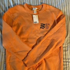 Nwt H&M Sweatshirt Size Small S - Orange/Cities Crew Neck/Long Sleeve Sporty H&m Tops For Fall, Urban Graphic Print Sweatshirt For Spring, H&m Long Sleeve Sweatshirt For Spring, H&m Crew Neck Tops For Fall, Urban Slogan Tops For Fall, H&m Relaxed Fit Sweatshirt For Spring, Sporty H&m Tops For Spring, Urban Style College Sweatshirt For Spring, H&m Graphic Print Top For Streetwear