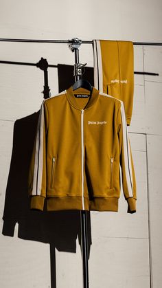 Streetwear Product Shots, Yellow Shirt Design Ideas, Apparel Photography, Palm Angels Tracksuit, T-shirt Photography, Fashion Layout, Trendy Shirt Designs