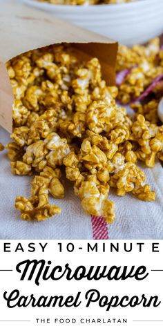 10 Minute Microwave Caramel Corn from The Food Charlatan. This super easy recipe for Caramel Popcorn takes 10 MINUTES start to finish! You make it in a brown paper bag in the microwave. It is SO crunchy and flavorful! And you don't have to stir a giant pan in the oven for an hour. WIN. Some things you will love about this recipe: You don't need a candy thermometer. You don't need to wait for a special temperature. You don't have to stir forever. It's the perfect movie treat or Christmas gift! Amish Caramel Corn Recipe, Microwave Caramel Popcorn, Microwave Caramel Corn, Recipe For Caramel, Orange Sweet Rolls, Gluten Free Popcorn, Popcorn Recipes Caramel, The Food Charlatan