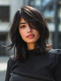 Winter Bangs, French Bob Haircut, Curtain Bangs Tutorial, Bob Haircut For Round Face, French Bob, Swept Bangs, Side Swept, Round Face Haircuts, French Hair