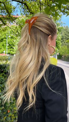 Kadeřnické Trendy, Balayage Blonde, A Ponytail, Hair Stylies