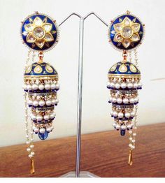 Jadau Jwellery, Jadau Earrings, Jaipur Jewelry, Kundan Jewellery Bridal, Indian Wedding Jewelry Sets, Ear Cuff Jewelry, Ear Pieces, Gold Temple Jewellery