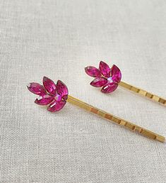 Fuchsia crystal leaf hair pins, Swarovski crystals, rhinestone leaf bobby pins, bridesmaid gift, bridal, hair, pink, hot pink, bright pink Sparkly Hair, Hot Pink Hair, Prom Hair Accessories, Rhinestone Hair Pin, Rainbow High, Wedding Hair Pins, Wedding Bridesmaid, Fuchsia Pink, Pink Crystal