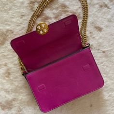 Chelsea Shoulder Bag From Tory Burch In A Stunning Hot Pink Leather. Gold Metal Strap Allows Bag To Be Worn As A Crossbody. Perfect Everyday Bag. Bag Is In Good Condition. Chain Strap With Strap Drop Of 21" Size: 6.5"H X 9.5"W X 2.75"D Msrp $398 Tory Burch Kira Chevron, Tory Burch Shoulder Bag, Kira Chevron, Slouchy Tote, Tory Burch Purse, Tory Burch Tote, Patent Leather Bag, Blue Purse, Navy Leather