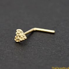 Solid 14k Yellow Gold 3mm Tiny 3mm Nugget Heart 14 Karat Yellow Gold Nose Stud Ring Screw End Metal: Solid 14K Yellow Gold Metal Stamp: 14K Finish: Polished Heart Size: 3mm Thickness: 0.6mm / 22 Gauge  Post Length: 7 mm Backing: Nose Screw Stud *Nickel FREE* It comes with a gift box. Ready for gifting Please read our shop policy before placing your order Thank you for visiting our shop Real Gold Nose Ring, Gold Nose Piercing, Body Jewelry Diy, Pandora Bracelet Designs, Gold Nose Ring