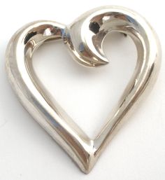 Sterling Silver Heart Brooch Vintage Elegant Silver Heart-shaped Brooch, Elegant Silver Heart-shaped Brooches, Elegant Silver Heart Brooch, Elegant Silver Heart Brooches, Silver Heart Brooches For Gift, Silver Brooches For Anniversary On Valentine's Day, Silver Heart-shaped Brooch For Valentine's Day, Silver Heart Brooch For Valentine's Day, Valentine's Day Silver Heart Brooch