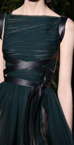 Valentino Haute Couture Autumn 2014 Detail Couture, 2014 Couture, Valentino Haute Couture, فستان سهرة, Cara Delevingne, 가을 패션, Gorgeous Gowns, Fall 2014, Looks Style