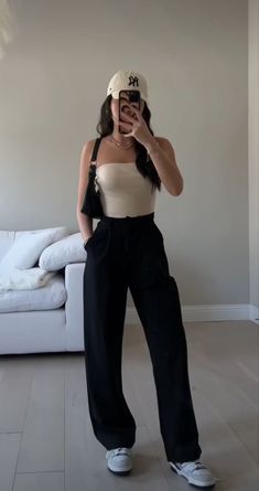 Sarahcore Outfits, Chilly Summer Outfit, Long Legs Outfit, Vacay Fits, Adrette Outfits, Chique Outfits, K Fashion, Casual Day Outfits