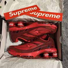 Brand New Red Supreme X Nike Shox 2 Fashion Grails, Supreme Shoes, Uk Streetwear, Supreme X Nike, Airmax Nike, Nike Air Max 98, Nike Brown, Classy Outfits Men, Nike Tn