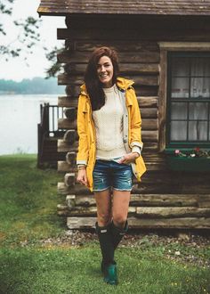 Classy Girls Wear Pearls, Stile Preppy, Nautical Outfits, Classy Girl, Estilo Preppy, Rainy Day Outfit, Woman Fashion