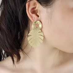 SPECIFICATIONS Material: Metal Item Type: Earrings Gender: Women Luxury Earrings, Statement Drop Earrings, Big Earrings, Large Earrings, Drop Earring, Metal Earrings, Metal Style, Famous Brands, Heart Jewelry