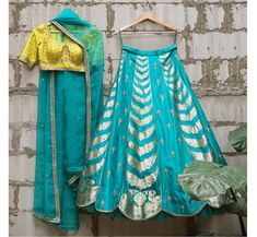 Chaniya Choli Designs Weddings Latest, Banaras Lehenga, Beautiful Lehenga, Wedding Outfits For Women, Indian Outfits Lehenga, Lehnga Dress, Half Saree Designs, Choli Designs