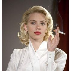 40s Mode, Portret Feminin, Black Dahlia, Natasha Romanoff, Mode Vintage, Angelina Jolie, Vintage Hairstyles, Black Widow, Scarlett Johansson