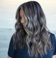 I love seeing how many women are embracing their gray hair and sharing their journeys on social media. As women, we tend to have unrealistic expectations for ourselves, in all areas of our lives, and this carries over into our hair. But, the fact is, pretty much all of us will go gray at some Hair Grey Blending, Natural Dark Hair, Grey Hair Journey, Grey Hair Coverage, Grey Hair Inspiration