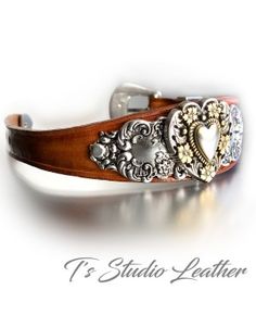 Western Hand Tool Leather Cuff Bracelet Wristband Silver Heart Concho Red Leather Bracelet, Western Buckles, Leather Wedding, Leather Cuff Bracelet, Chic Bohemian, Sparkly Things, Ostrich Leather, Hand Tooled Leather, Leather Bracelets