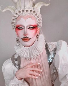 Abstract Makeup Avant Garde, Drag Makeup Hooded Eyes, Majestic Makeup, Pierrot Makeup, Funky Makeup, Drag King