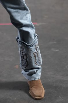 Calgary Stampede Outfits, Cowboy Aesthetic, Denim Projects, Denim Ideas, Guys Clothing Styles, Y Project, Menswear Fashion Show, Denim Accessories, Mens Trends