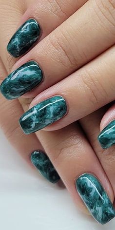 Short Marble Nail Designs, Marble Nail Designs Summer, Blue Marble Nail Designs, Marble Chrome Nails, Remus Outfit, Water Effect Nails, Nail Art Vert, Nail Marble, Neon Pink Nail Polish