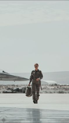 Navy Pilot Aesthetic, Naval Aviator Aesthetic, Hangman Aesthetic, Navy Aesthetic Military, Fighter Pilot Aesthetic, Army Pilot, Pilot Uniform, Jet Fighter Pilot