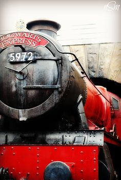 an old train engine with the number 512 on it