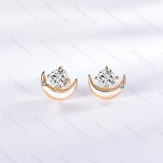 Vintage Round Cut Moissanite Stud Earrings Yellow Gold Cluster Crescent Moon Dainty Earrings Women Unique Promise Anniversary Gift for Her Radiant Jewelry takes pride in offering handcrafted engagement rings that undergo rigorous quadruple-checks to ensure the highest quality. PRODUCT INFORMATION >Metal: SOLID 10K / 14K / 18K GOLD /S925 (can be made in white/rose/yellow gold) >Main Stone *Center Stone: Cubic Zircon / Moissanite *Size & Shape: 4.5mm Round Cut >Side Stones: *Center Stone: Cubic Zi Celestial Earrings With Diamond Accents For Anniversary, Celestial Diamond Silver Earrings, Elegant Moon Shaped Crystal Earrings, White Crescent Diamond Jewelry, Elegant Moon-shaped Crystal Earrings, Elegant Moon-shaped Crystal Earrings For Pierced Ears, Elegant White Crescent Earrings, Pierced Round Diamond Crystal Earrings, Elegant Half Moon Pierced Earrings