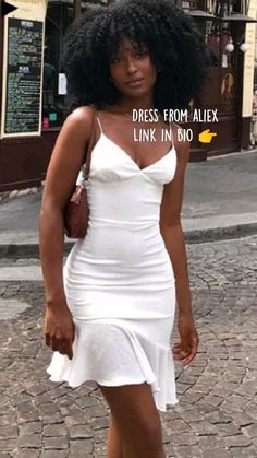 Mini Dress Club, Sundress Outfit, Modele Fitness, Miami Outfits, Spaghetti Strap Bodycon Dress, Summer Sundress, Club Party Dresses, Looks Party, Ruffles Fashion