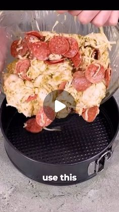 Pizza Wreath, Pepperoni Pizza Bread, Resurfacing Concrete, Gizzards Recipe, Pizza Recipes Homemade, Bread Ingredients, Pizza Bread, Pull Apart, Savory Snacks