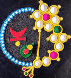 Lakshmipujan Rangoli Designs, Kelvan Ceremony Rangoli, Rangoli For Haldi Kumkum Function, Haldi Kumkum Decoration Ideas, Sankranti Rangoli Designs Easy, Laxmipujan Rangoli, Haldi Kumkum Rangoli, Navratri Rangoli, Haldi Decoration