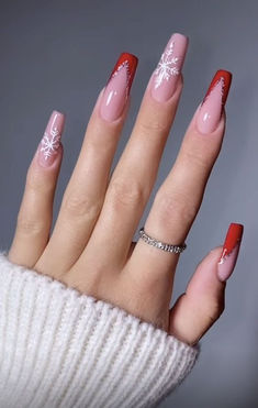 #nail #art #nailart #winter #winternails #snow #red #rednails #simple #simplenails #christmas #christmasnails Red Winter Nails 2022, Nails Cristhmas 2022, Nails Christmas 2022, Simple Christmas Acrylic Nails, Winter Christmas Nails Acrylic, Basic Christmas Nails, Winter Red Nails, Acrylic Nails Christmas, Winter Nails Acrylic