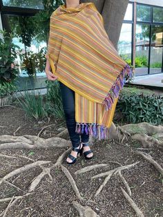 "Mexican rebozo, hand painted mexican rebozo, mexican pashmina, elegant pashmina scarf, evening wrap, beautiful gift. Our shawls are made with threads that are exquisitely combined with different techniques to create unique designs of high quality and soft textures that will make your shawl a unique piece Mexican textile art has centuries of history and creativity throughout the country. Mexico is recognized as one of the leading countries with a beautiful artistic production in the textile worl Mexican Shawl, Mexican Rebozo, Evening Wrap, Mexican Textiles, Evening Wraps, Backstrap Loom, Mexican Outfit, Pretty Scarves, Ladies Poncho