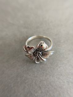 Sterling Silver Flower Rings - Sterling Silver ★ Quantity : One Ring ★ Color : Silver ★ Material : Sterling Silver ★ Ring Size : 6 / 7 / 8 / 9 / 10 ★ Band Size : about 2mm wide and 1mm thick ★ Flower Size : 30mm ★ Comes in a jewelry box. If you need extra boxes for gifting....just let us know! Flower Rings, Silver Flower Ring, Rings Sterling Silver, Ring Color, Silver Prices, Lovely Ring, Sterling Silver Flowers, One Ring, Silver Material