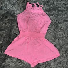 Forever 21 Romper Size S Casual Pink Jumpsuits And Rompers For Date Night, Casual Pink Jumpsuits For Date Night, Casual Summer Jumpsuits And Rompers From Forever 21, Blouse Casual Fashion, Makeup Makeover, Blouse Casual, Forever 21 Pants, Pretty Outfits, Stylish Outfits