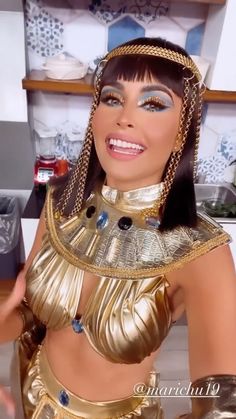 Foxxy Cleopatra, Egyptian Goddess Costume, Rave Halloween Costumes, Pharaoh Costume, Egyptian Fashion, Goddess Outfit