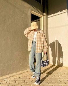 Indie School Outfits, Pakaian Hipster, Fesyen Islam, Mode Ulzzang, Stile Hijab, Street Hijab Fashion, Mode Turban, Hijab Style Casual, Hijabi Fashion Casual