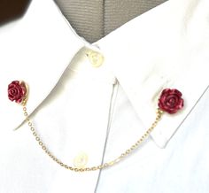 Red Rose Petal Collar Chain - Passion Rose Collar Pin - Romantic Rose Collar Brooch - Symbol of Love Lapel Pin - Love Symbol Shirt Clasps -Flower Brooch - 805-2 Approximately Size:  - Stainless Steel Chain Length - 12cm  - Charm Piece - 1.4cm - Color: Red - Package Include: One Collar Chain 100% Hand Made  - This gift set is ready to go. The color may slightly different with different display, we try our best to show its colour. https://www.etsy.com/ca/shop/AosCollection?ref=simple-shop-header-name&listing_id=801271129 Rosé Suit, Intricate Jewelry, Collar Brooch, Love Symbol, Rose Clothing, Collar Clips, Collar Pin, Red Rose Petals, Rose Brooch