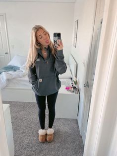 Nike Blazer Outfit Comfy, Cute Outfits Dress Code Approved, Black Athletic Jacket Outfit, What To Wear When It’s Cold Outside, Basic Country Outfits, Cute February Outfits, Athletic Outfits For School, Cute Basic Outfits For School, Cute Fall Outfits For School